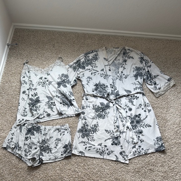 Flora Nikrooz Black and White Floral Pajama Set - Picture 2 of 2